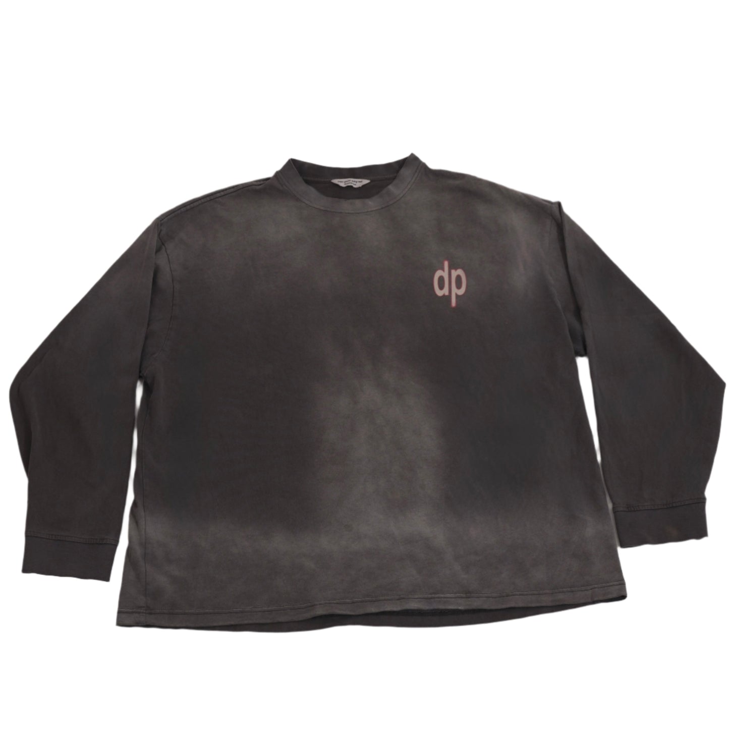 long sleeve washed tee.